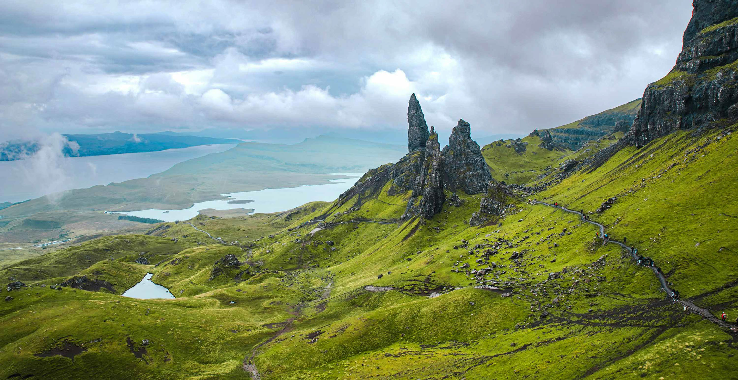 Explore the scenic Isle of Skye when you book a tour with Discover Skye private tours