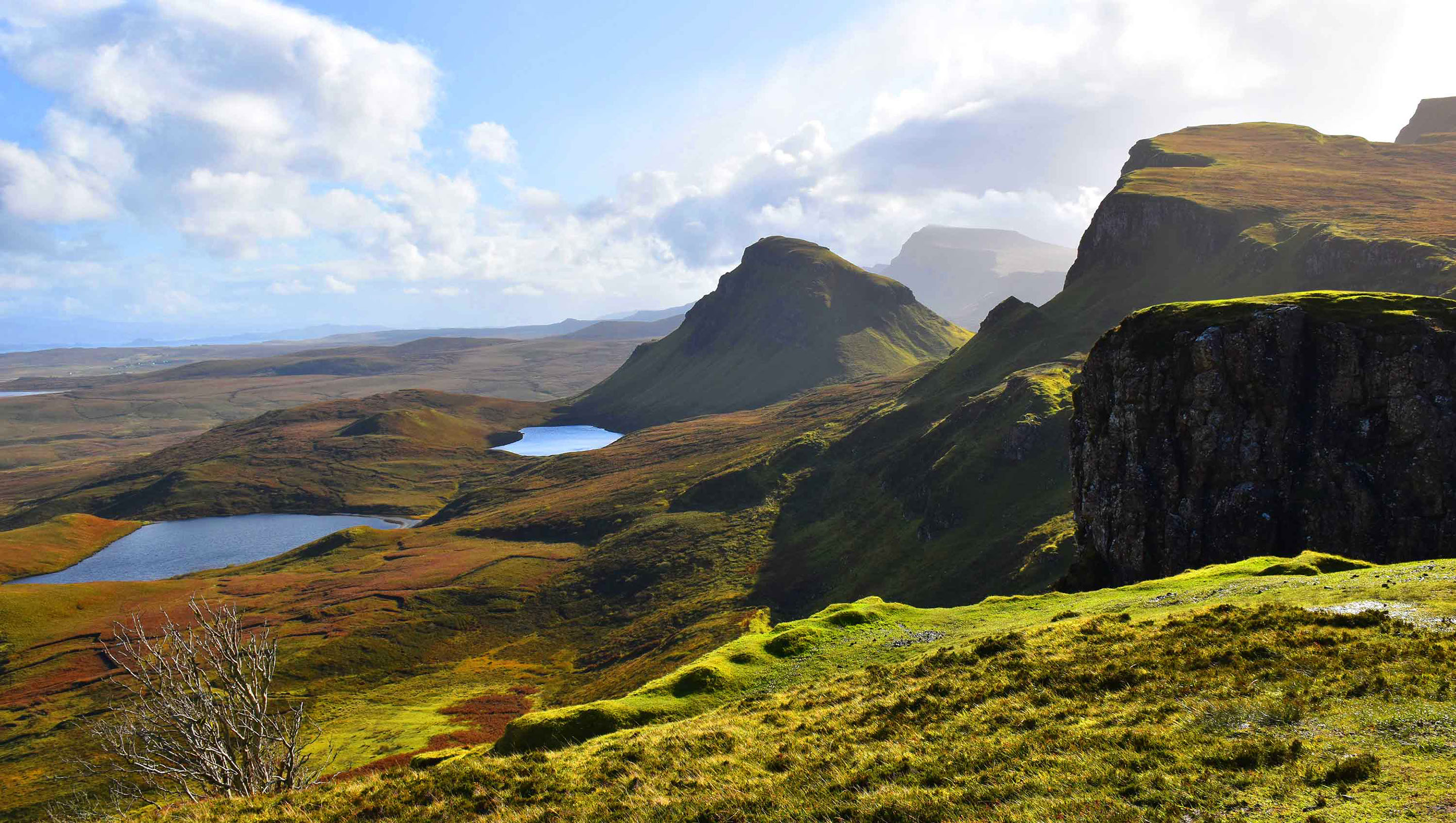 A tour of the Isle of Skye with Discover Skye Private tours will let you visit the amazing Quiraing